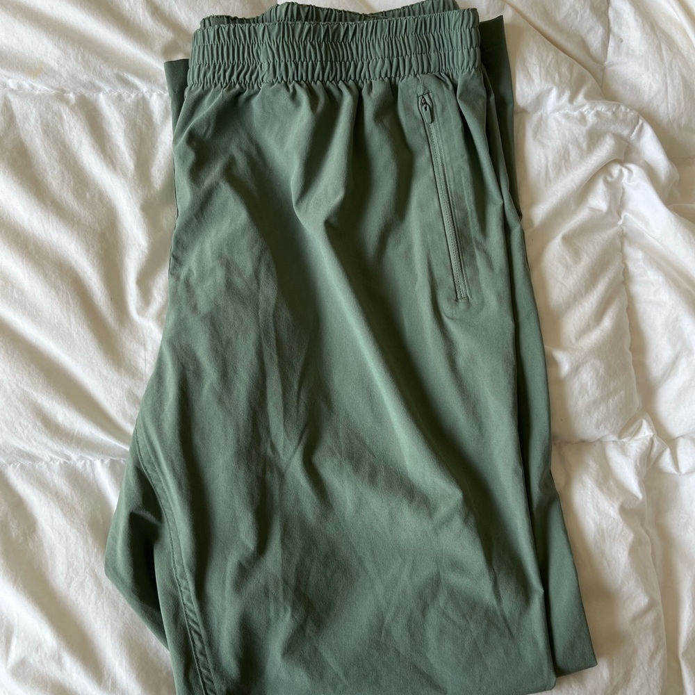 Outdoor Voices RecTrek Pant, XL Green, LIKE NEW!